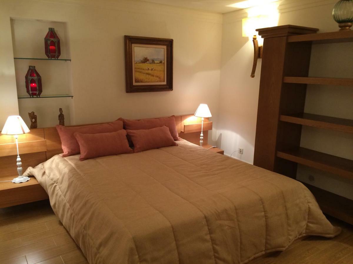 Apartamento Com Piscina Cruz Quebrada Luaran gambar
