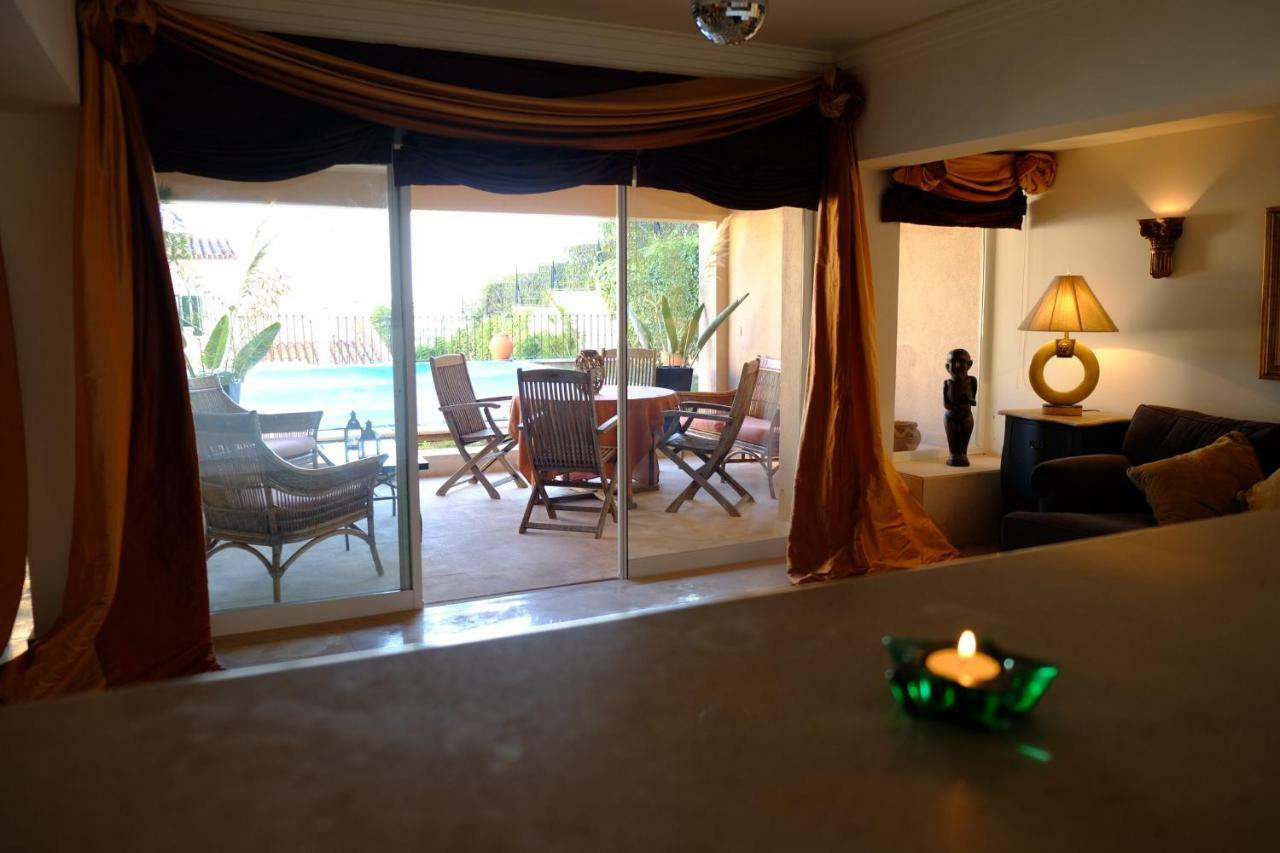 Apartamento Com Piscina Cruz Quebrada Luaran gambar