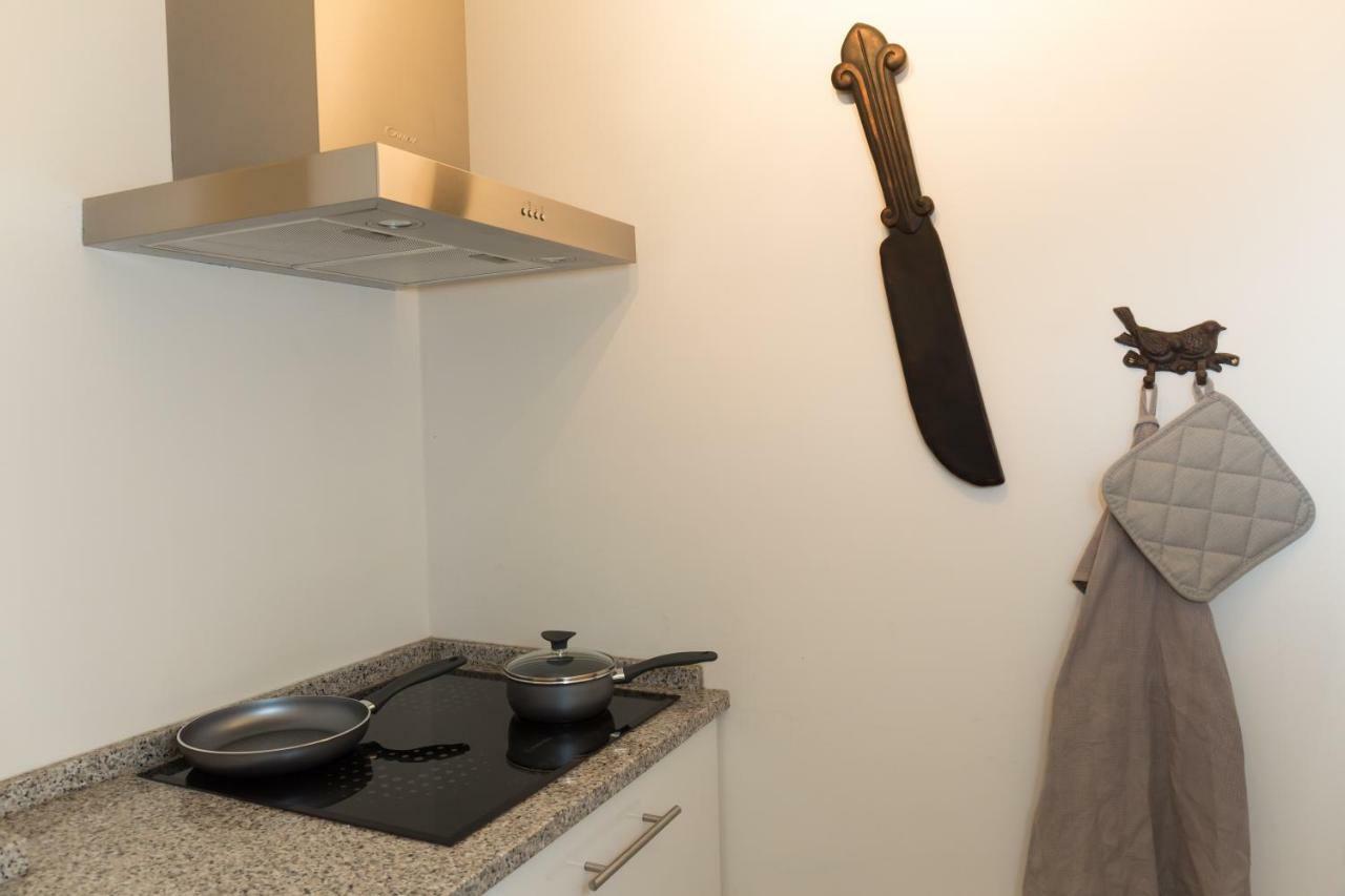 Apartamento Com Piscina Cruz Quebrada Luaran gambar
